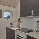 Dom wakacyjny Beautiful In With 2 Bedrooms And Wifi