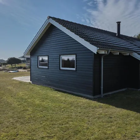Beautiful In With 2 Bedrooms And Wifi